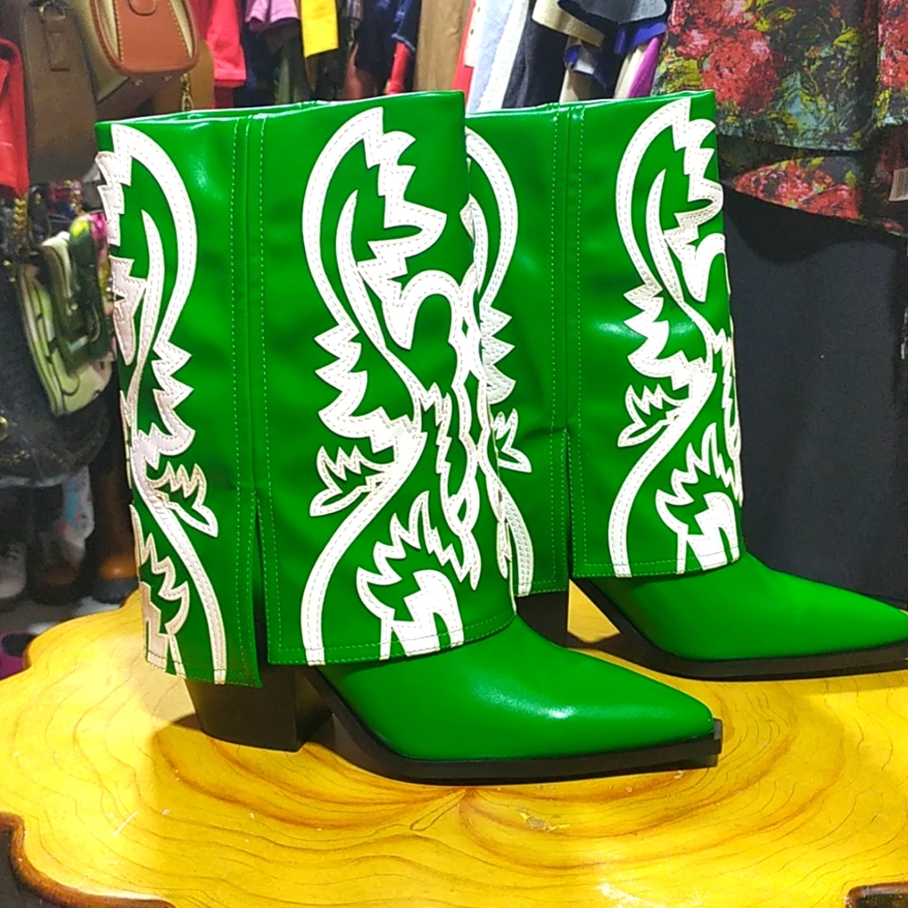BRAND NEW WESTERN COWGIRL BOOTS / AZALEA WANG SIZE US 9 Fits more like 7.5 or 8
